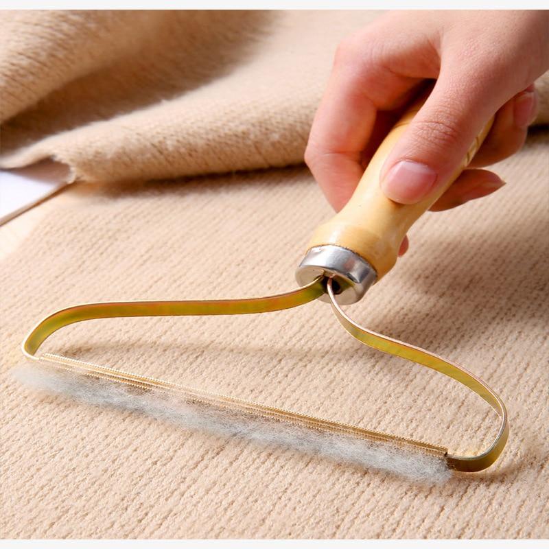 Power-Free Lint Removing Roller