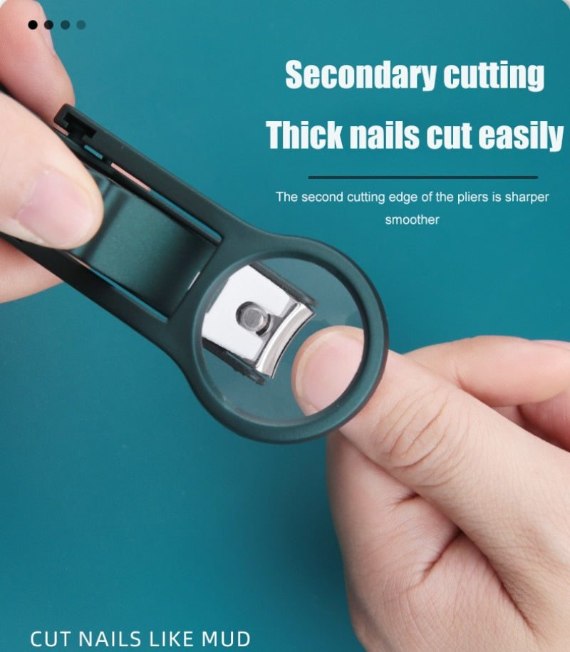 Anti-Splash Nail Clipper With Magnifying Glass For The Elderly