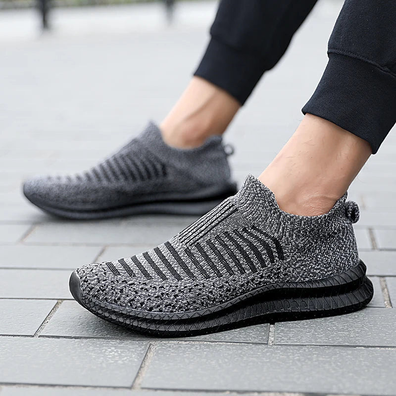 Slip-on Breathable Laceless Lightweight Anti-slip Walking Shoes