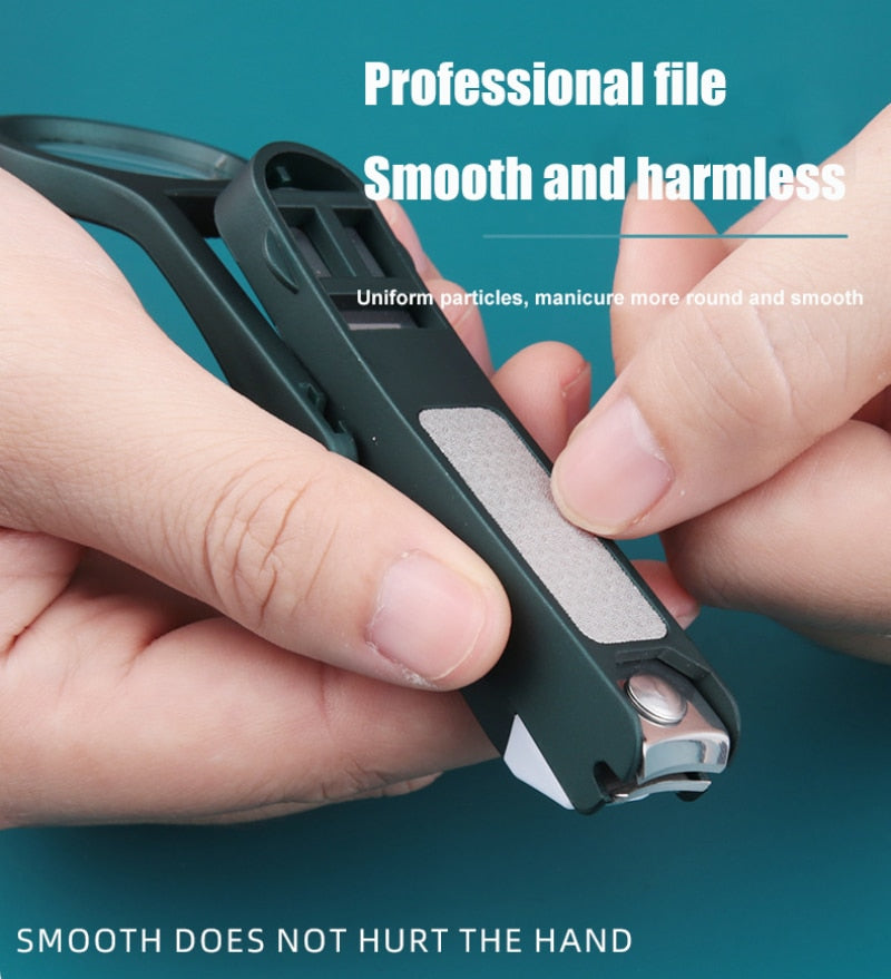 Anti-Splash Nail Clipper With Magnifying Glass For The Elderly