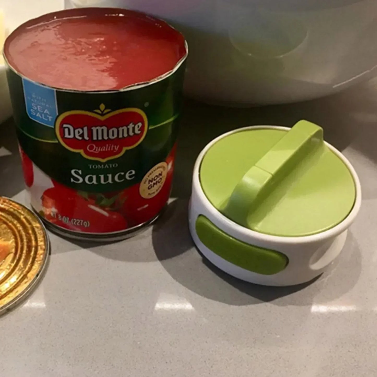 ComfortGrip Effort-Saving Manual Can Opener with Easy-Turn Design