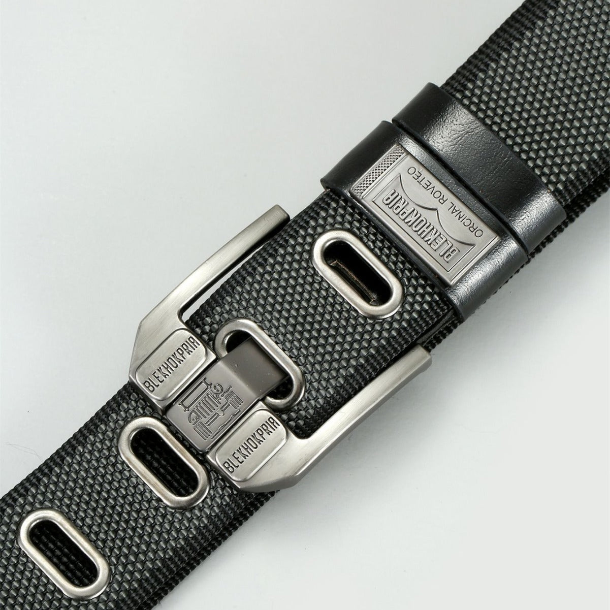Urban Scale Metal-Like “Fish Scale” Texture Pin Buckle Canvas Belt